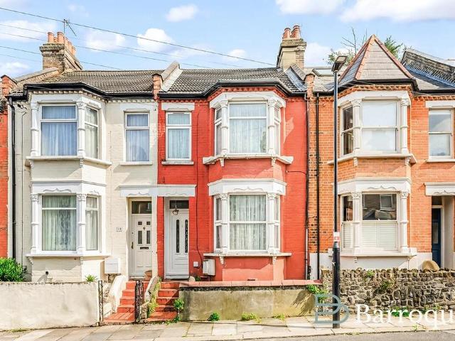 House for sale in Tottenham Hale, Greater London