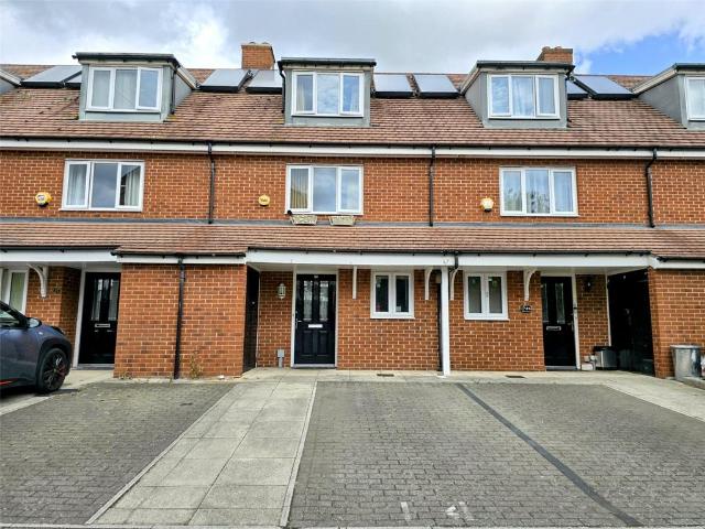 House for sale in Hayes, Greater London