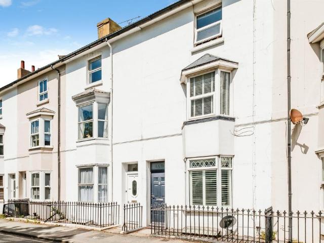 House for sale in Fishersgate, West Sussex