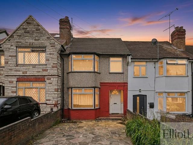 House for sale in London Borough of Ealing, Greater London