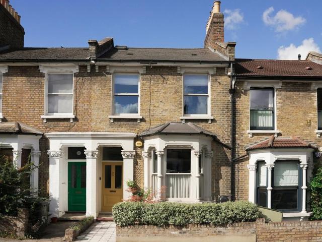 House for sale in Telegraph Hill, Greater London