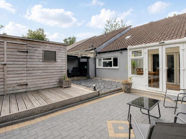 House for sale in Fenny Stratford, Milton Keynes