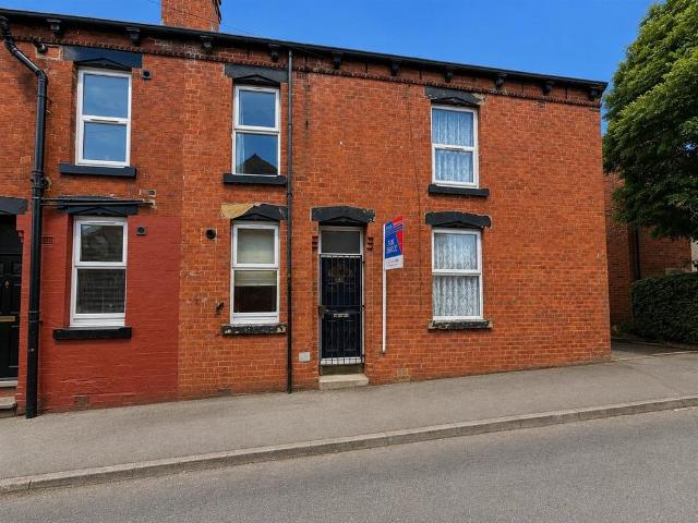 House for sale in Armley, West Yorkshire