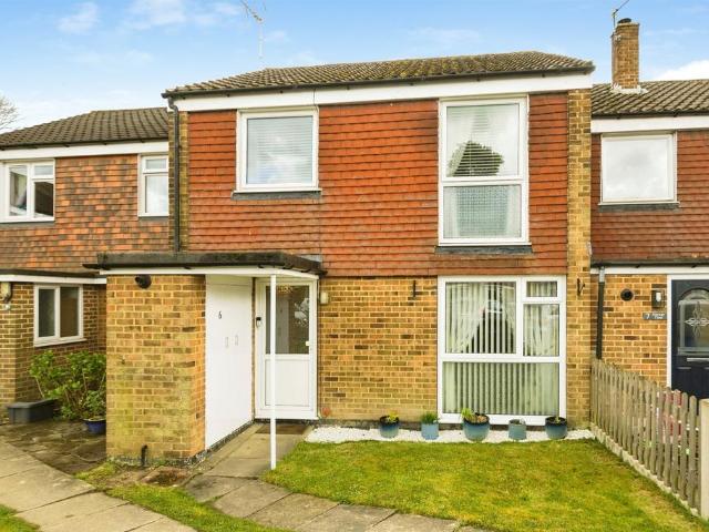 House for sale in Perryfields, West Sussex