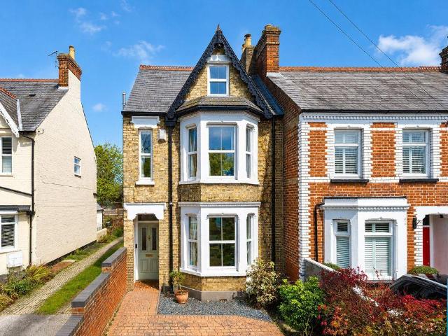 House for sale in The Slade, Oxfordshire