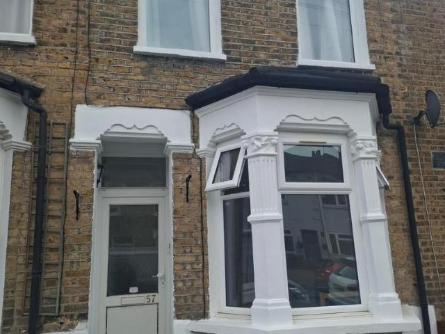 House for sale in London Borough of Lewisham, Brockley