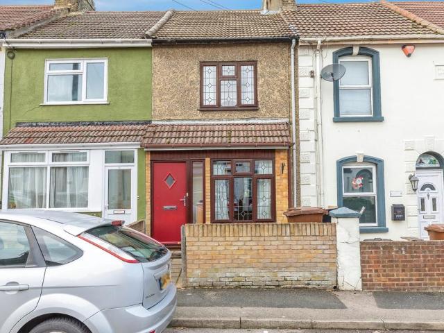 House for sale in Brompton, Gillingham