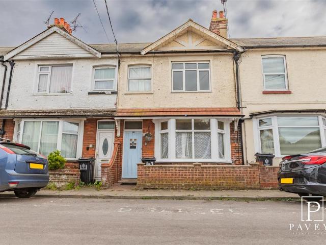 House for sale in Frinton and Walton, Dale Hill