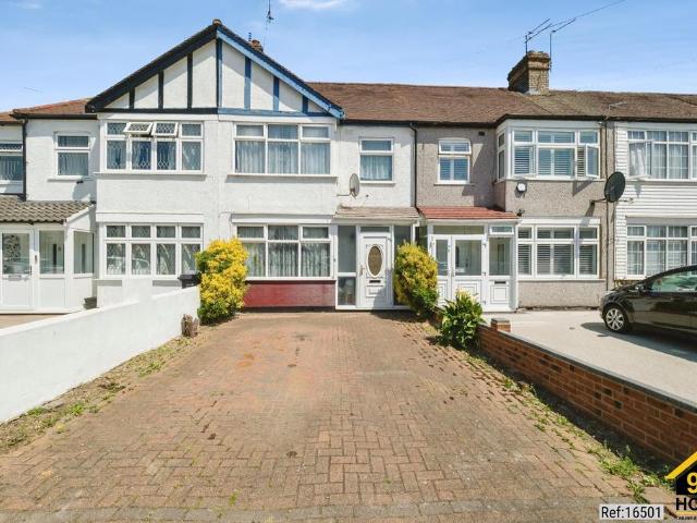 House for sale in Barkingside, Greater London