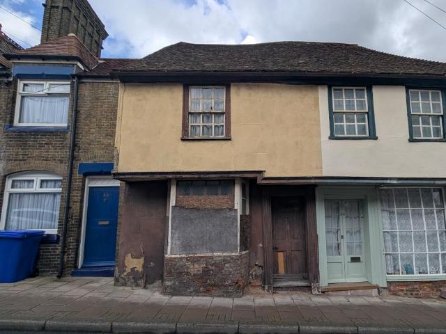 House for sale in Regent Quay, Oad Street