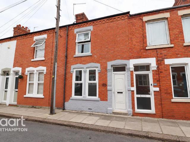 House for sale in Kingsthorpe Hollow, Northampton