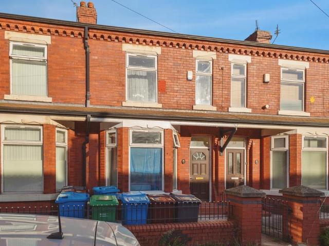 House for sale in Chorlton-on-Medlock, Manchester