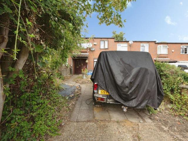 House for sale in Milton Keynes