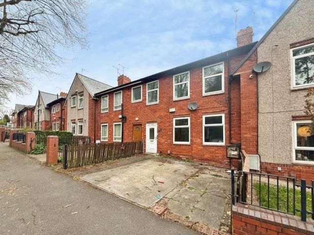 House for sale in Sheffield Lane Top, Firth Park