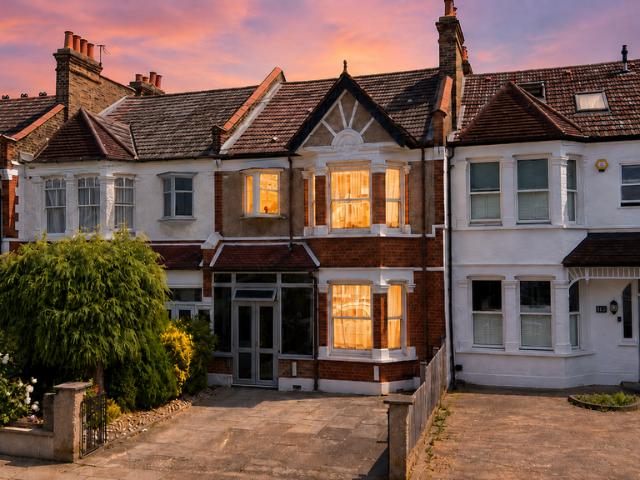 House for sale in Furzedown, Greater London