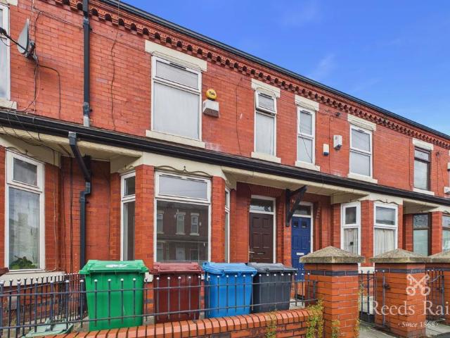 House for sale in Chorlton-on-Medlock, Manchester
