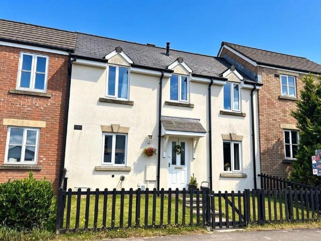 House for sale in Denecroft, Bromsberrow Heath