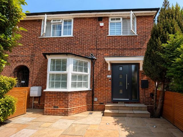 House for sale in Kidbrooke, Greater London