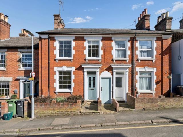 House for sale in Ashlyns Estate, Pouchen End