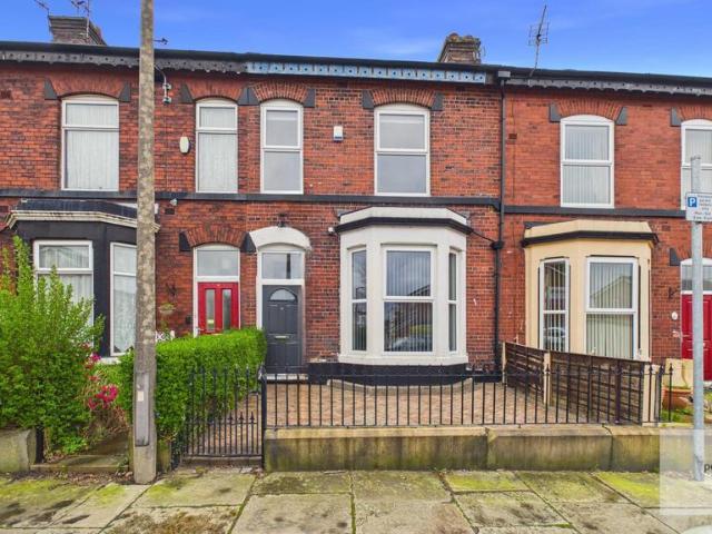 House for sale in Buckley Wells, Bury