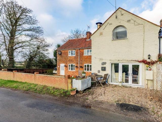 House for sale in Comers, Norfolk