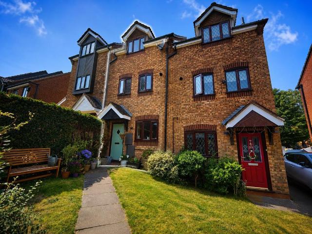 House for sale in Heath Hayes and Wimblebury, Chadsmoor