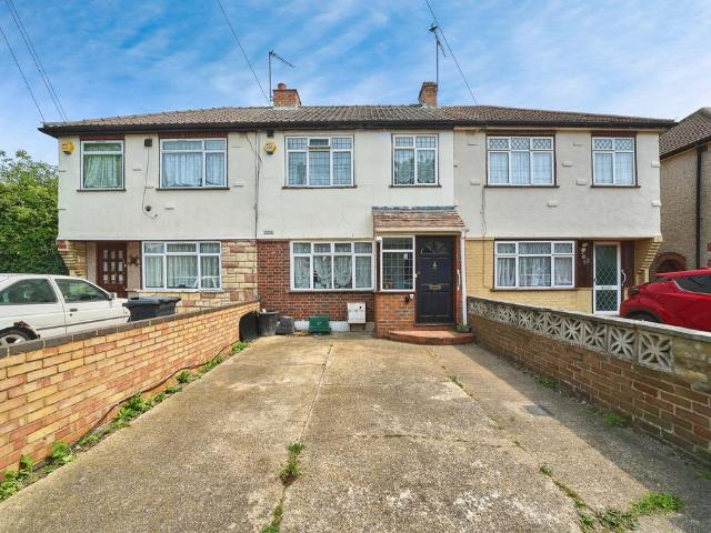 House for sale in London Borough of Hounslow, Greater London