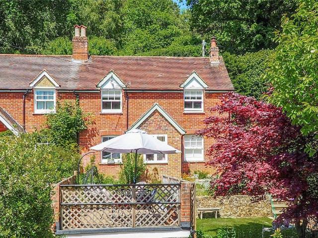 House for sale in Littlecote, West Sussex