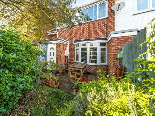 House for sale in Steeple Claydon, Buckinghamshire