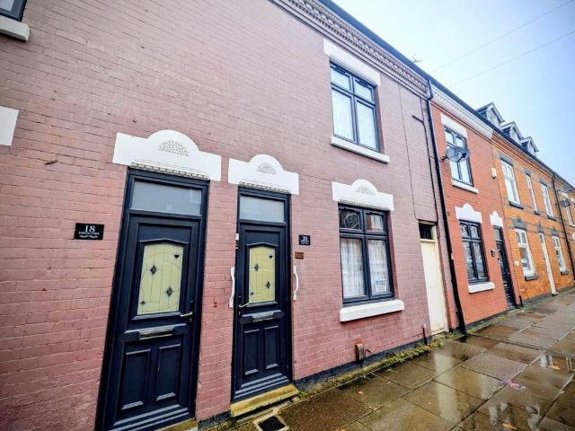 House for sale in Spinney Hills, Old Wharf