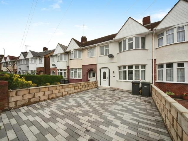 House for sale in Marsh Farm, Luton