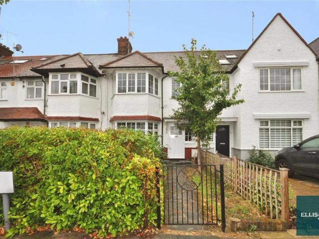 House for sale in London Borough of Barnet, Greater London