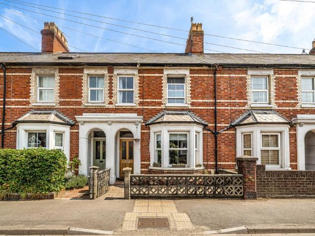 House for sale in Henley-on-Thames, Berrick Salome