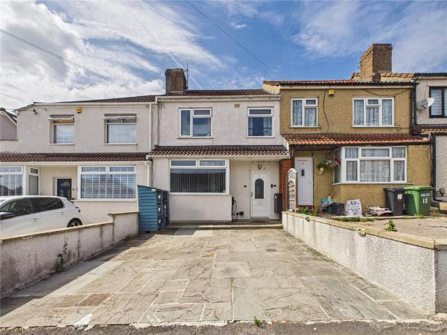 House for sale in Kingswood