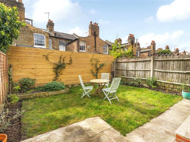 House for sale in Clapham Junction, Greater London