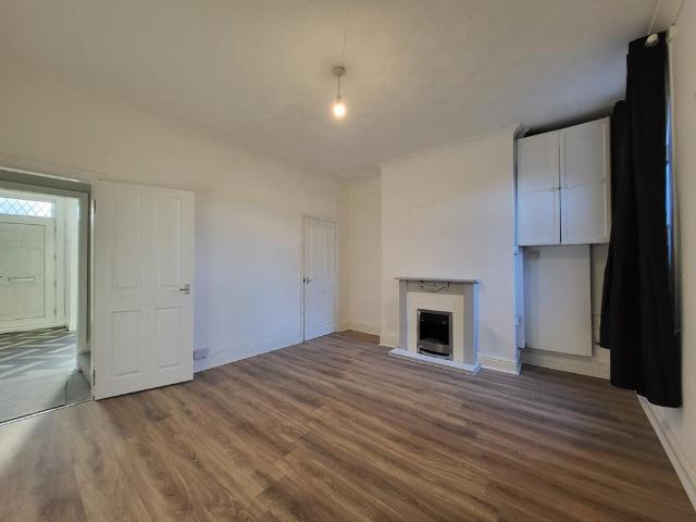 House for sale in Thurnscoe, South Yorkshire