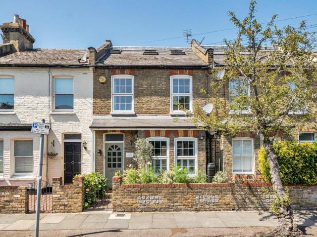 House for sale in London Borough of Merton, South Wimbledon