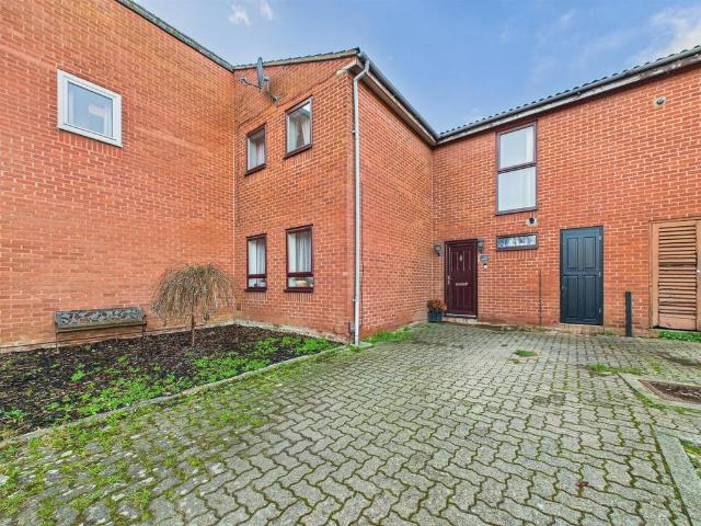 House for sale in Walton Court, Aylesbury
