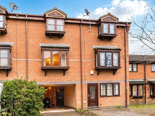 House for sale in Abbey Park, Barton In Fabis