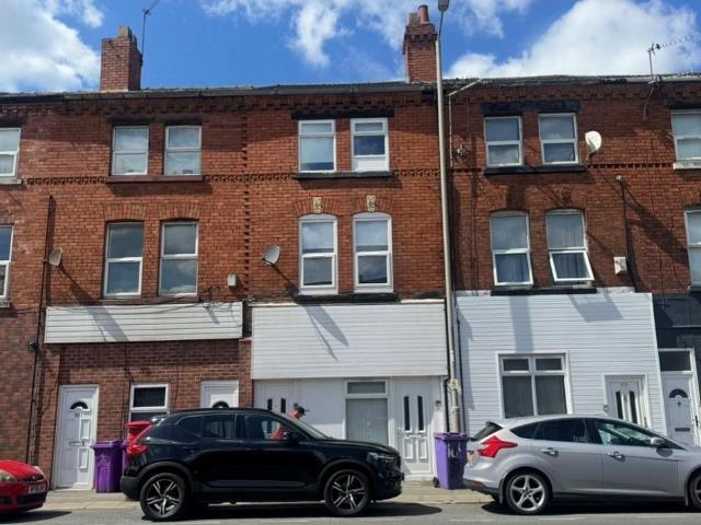House for sale in Calderstones