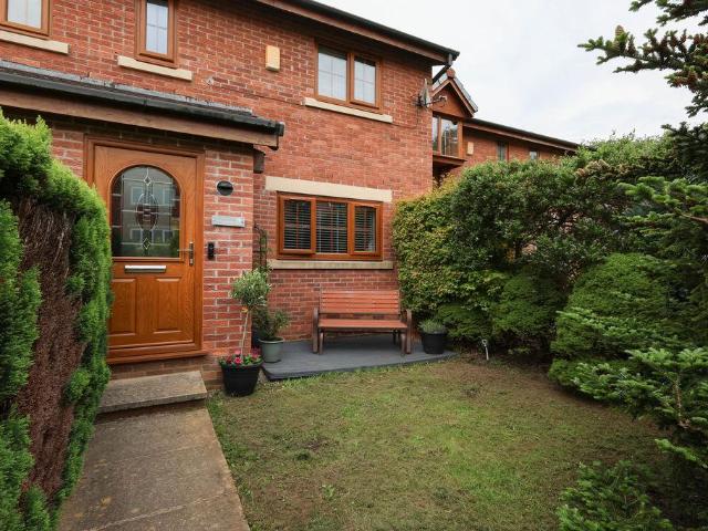 House for sale in Burnedge, Greater Manchester