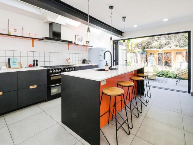 House for sale in Little Ilford, Greater London