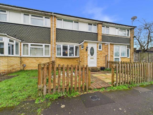 House for sale in Dee Park, Reading