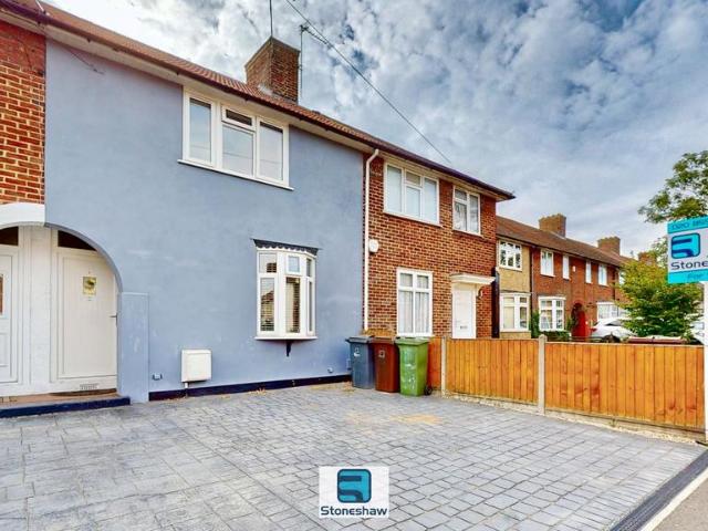 House for sale in London Borough of Barking and Dagenham, Greater London