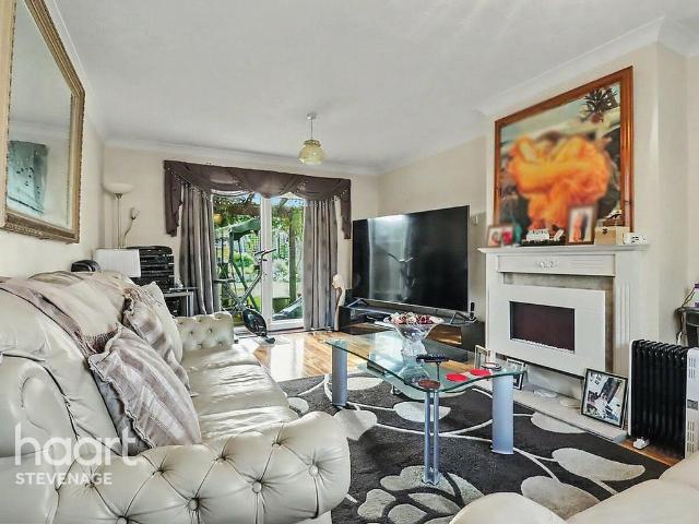 House for sale in Shephall