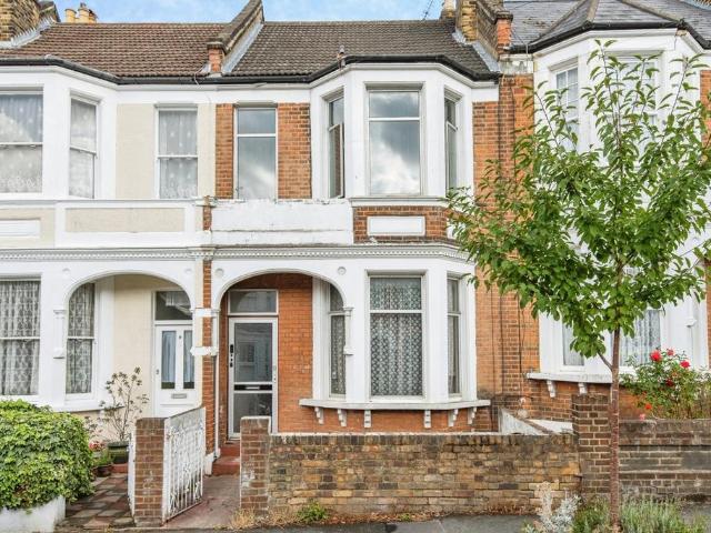 House for sale in London Borough of Lewisham, Greater London