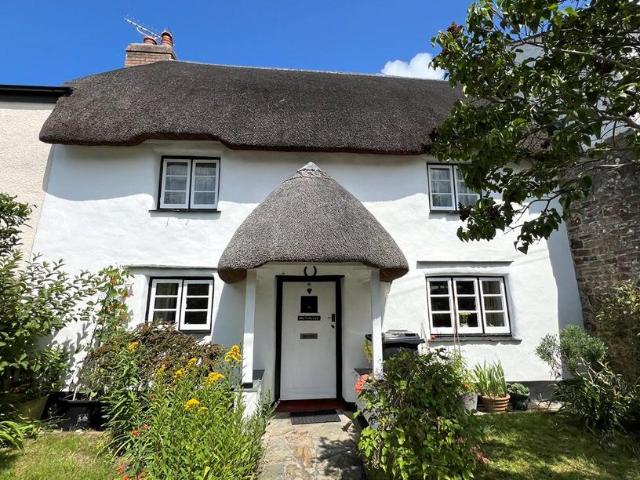 House for sale in Marhamchurch, Cornwall