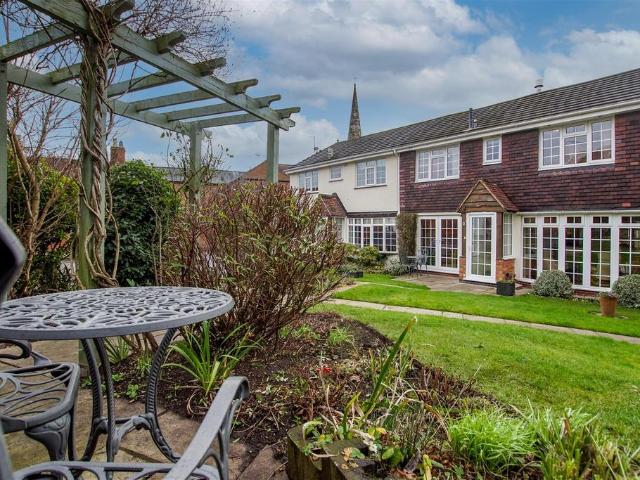 House for sale in Cliff Hill, Green Close