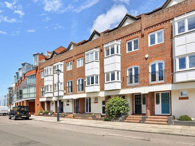 House for sale in Old Portsmouth, City Of Portsmouth