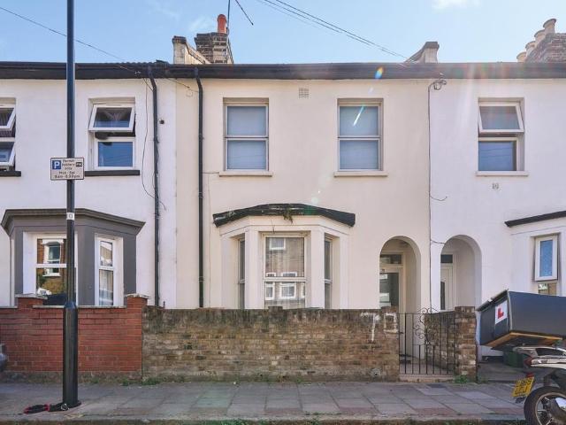 House for sale in Plaistow, Greater London